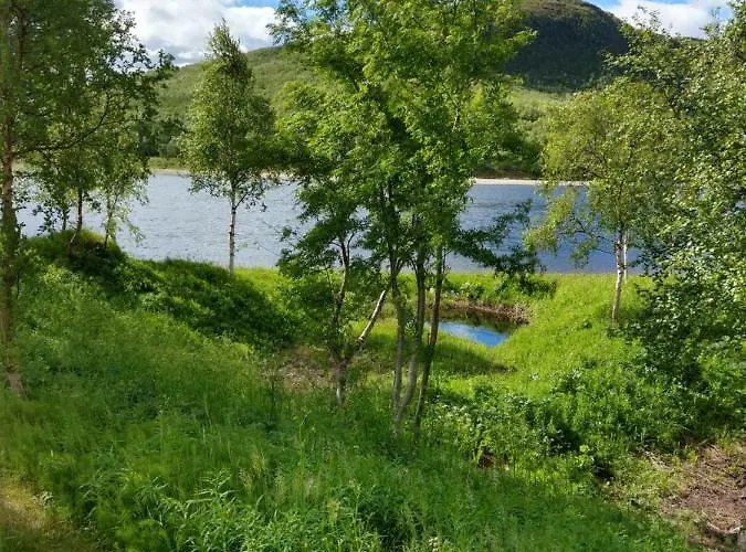 Vetsikon Leirintaemoekit * Utsjoki